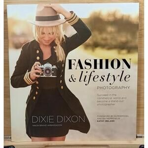 Fashion & Lifestyle Photography by‎ Dixie Dixon